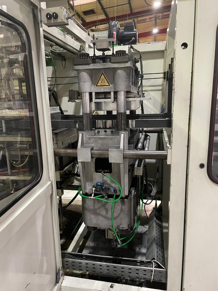 RV532001 vue presse decoupe